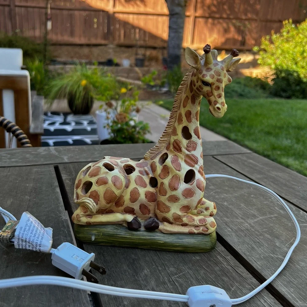Vintage Ceramic Giraffe Small Table or Desk Lamp Safari Desk Table Night Light